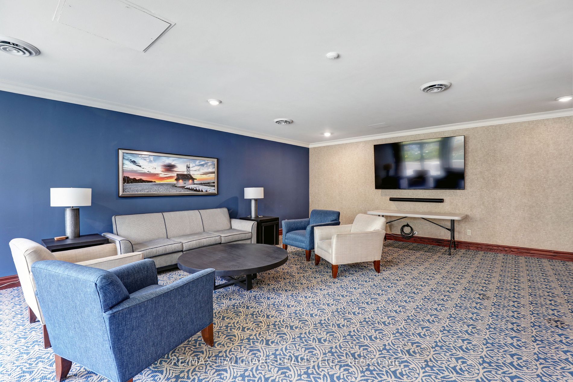 35 Boardwalk Dr, #112