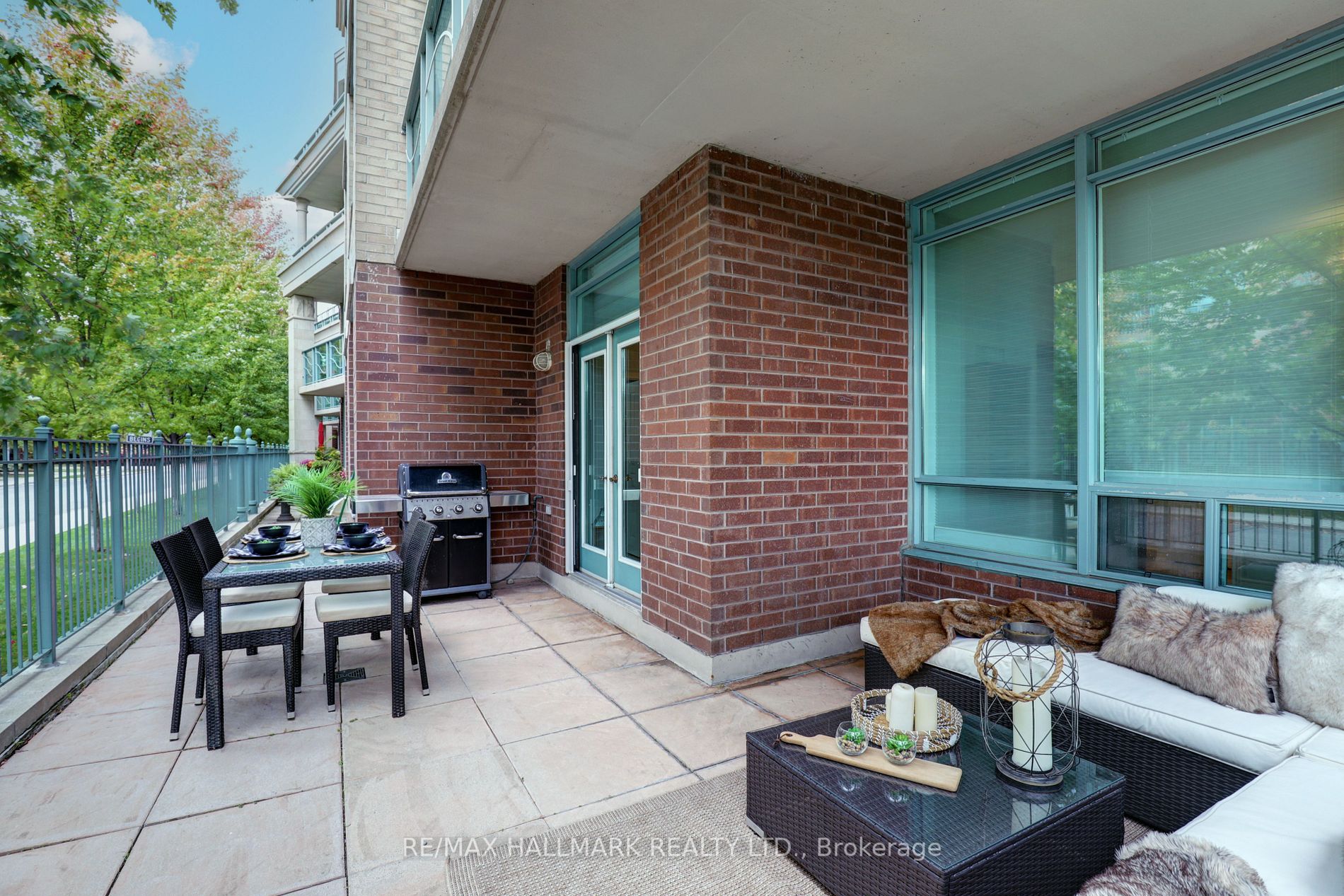35 Boardwalk Dr, #112