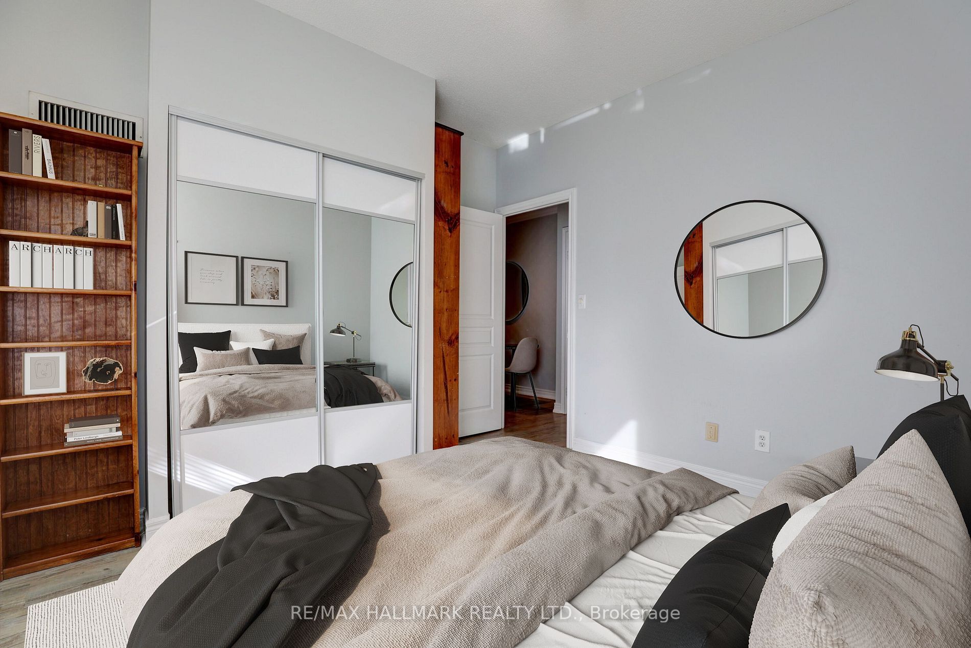 35 Boardwalk Dr, #112
