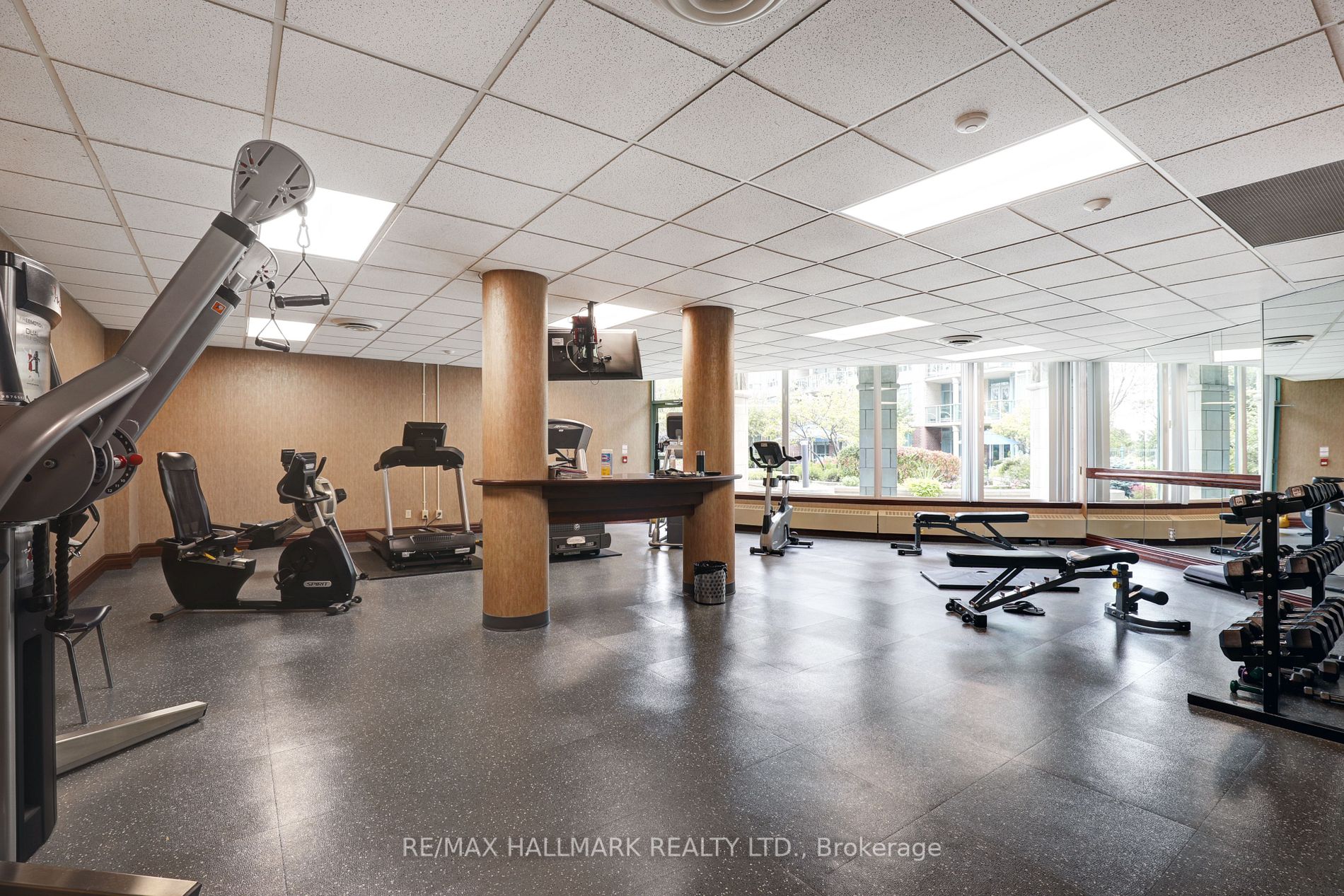35 Boardwalk Dr, #112