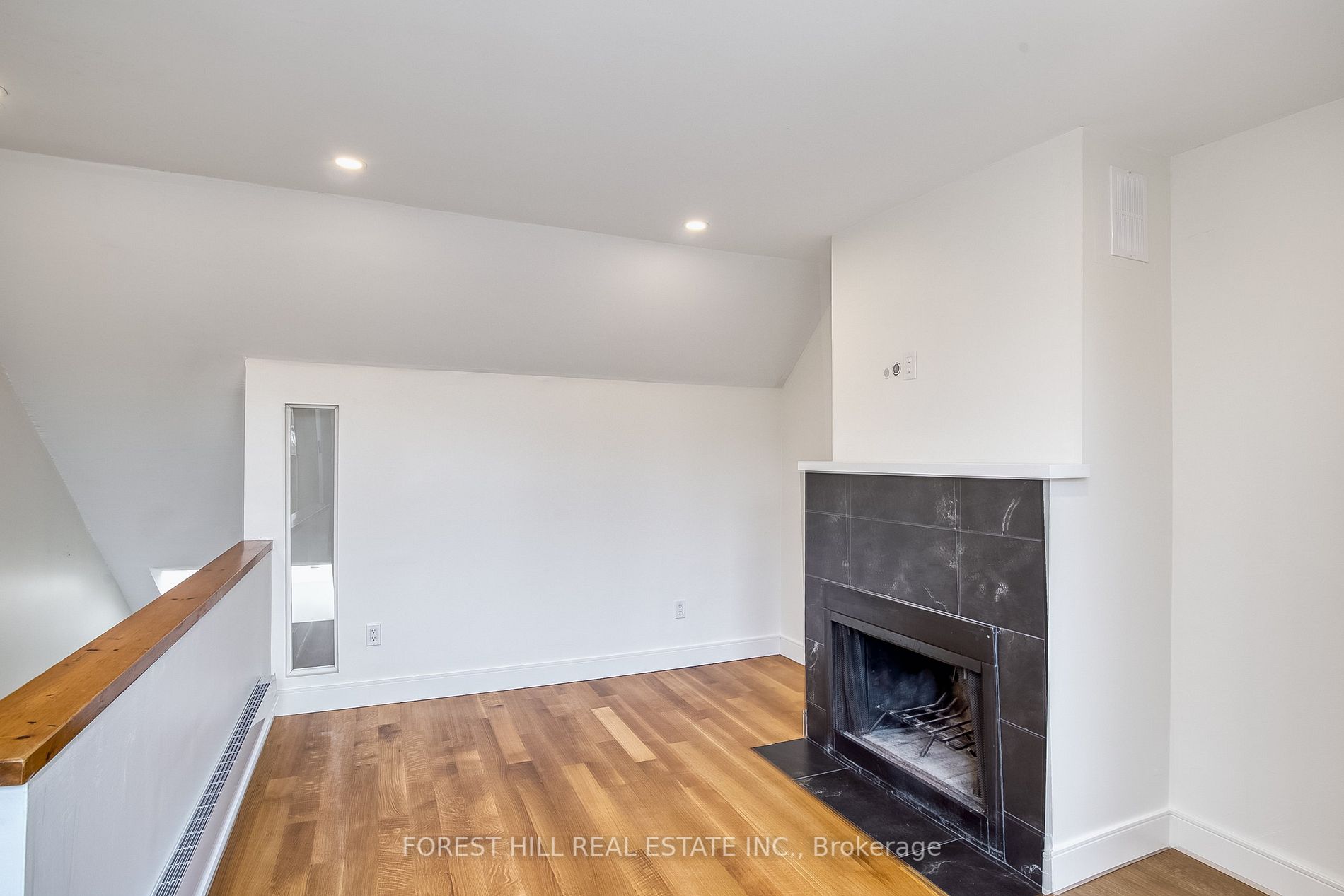 97 Lee Ave