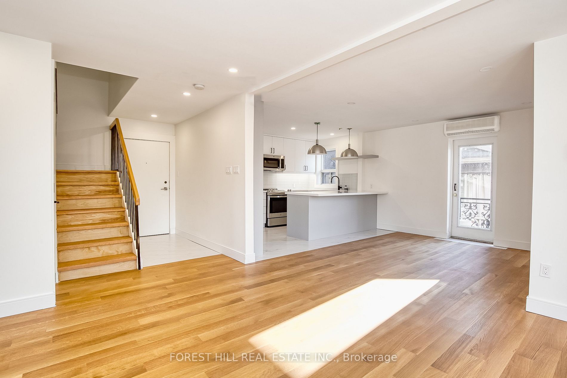 97 Lee Ave