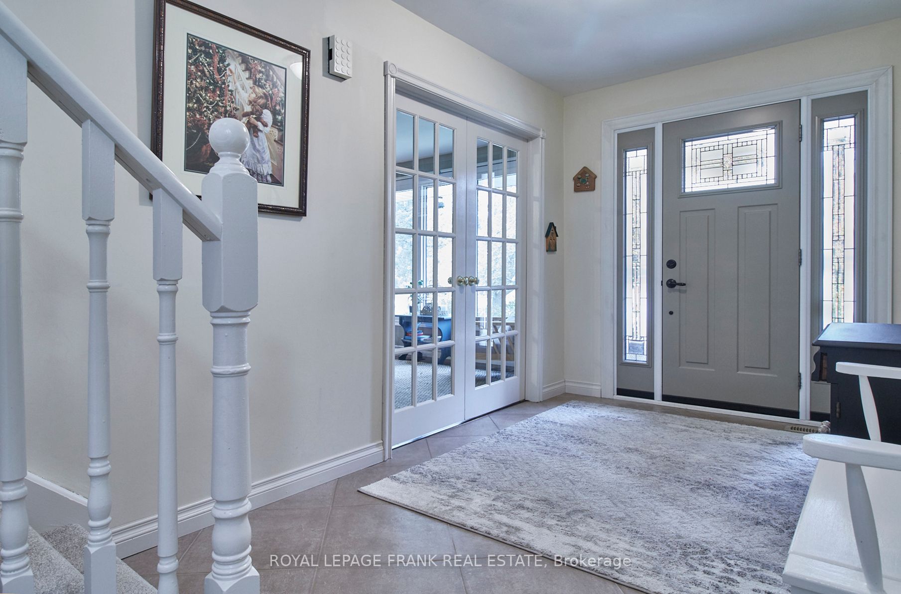 33 Applewood Cres