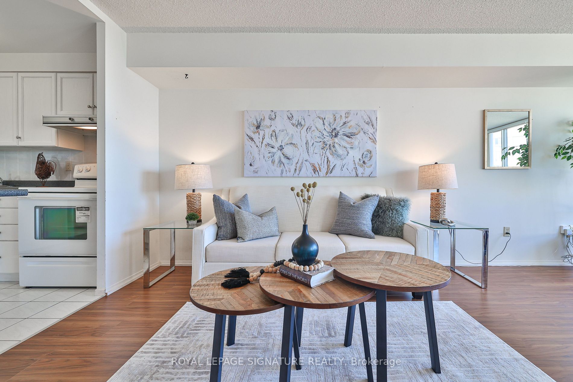 3231 Eglinton Ave E, #1701