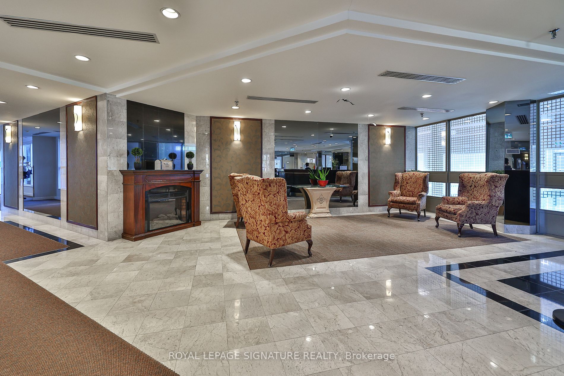 3231 Eglinton Ave E, #1701