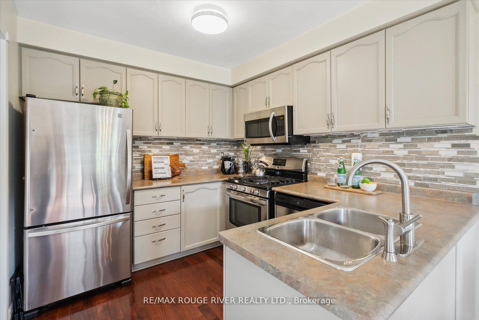 56 Zachary Pl