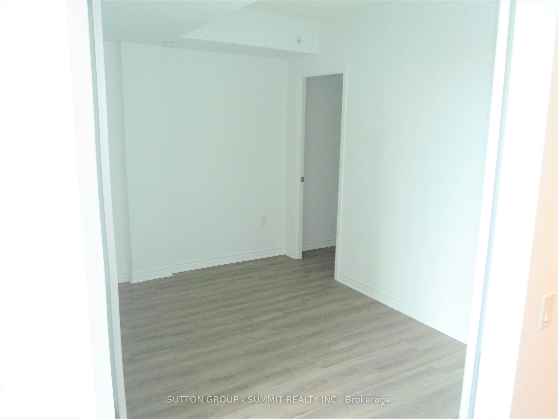 1 Falaise Rd, #604