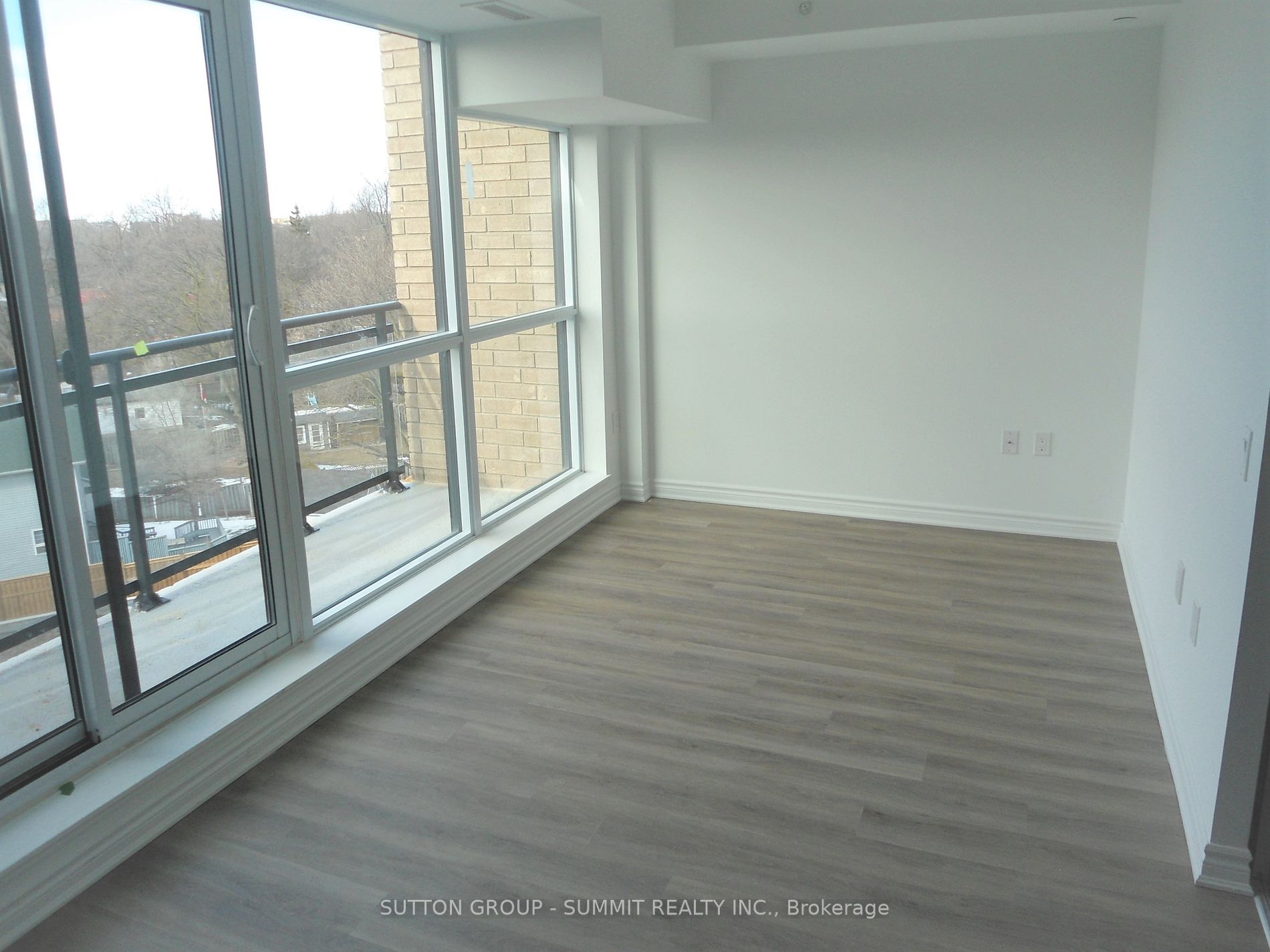 1 Falaise Rd, #604