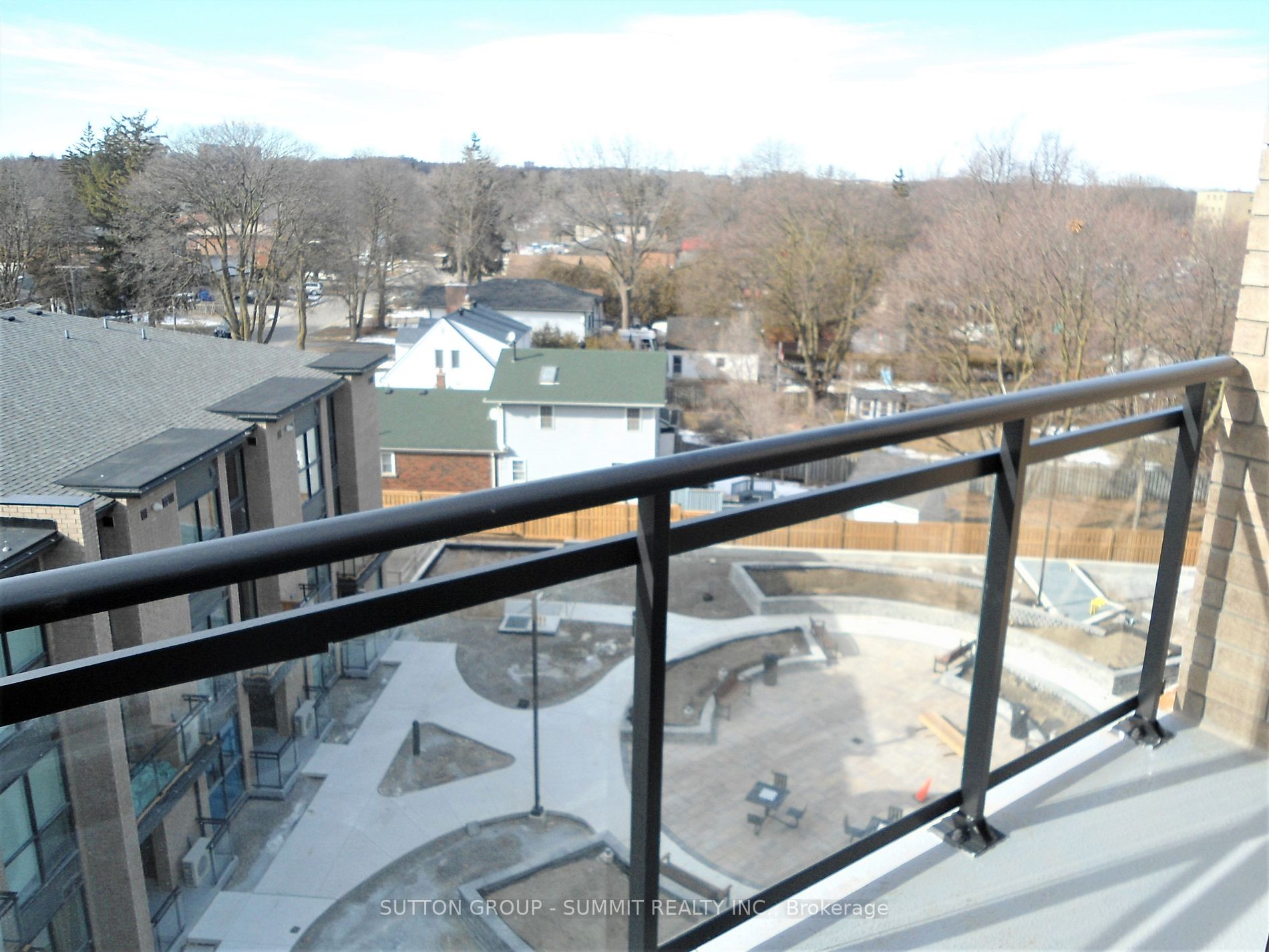1 Falaise Rd, #604