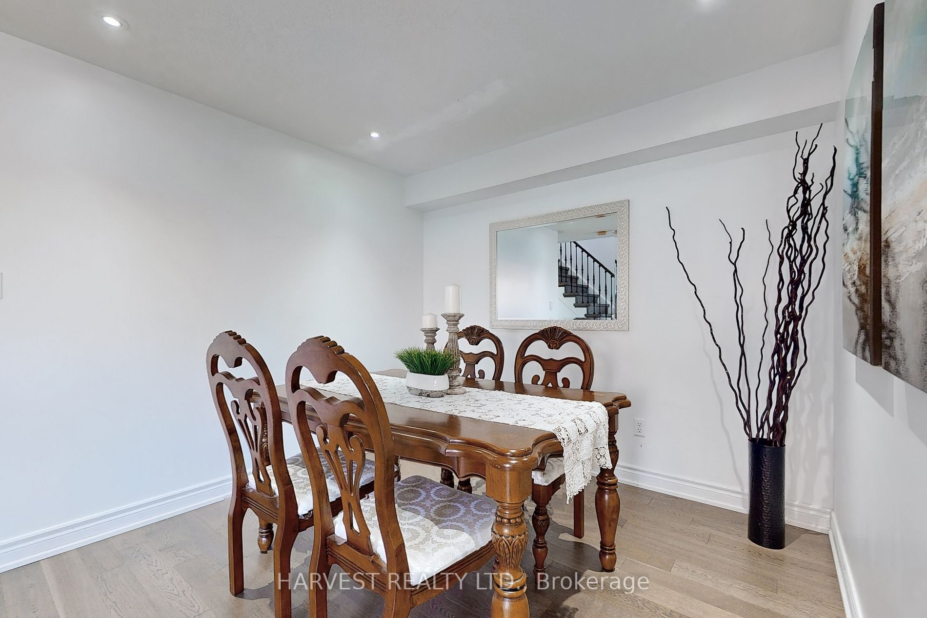 3 Tozer Cres