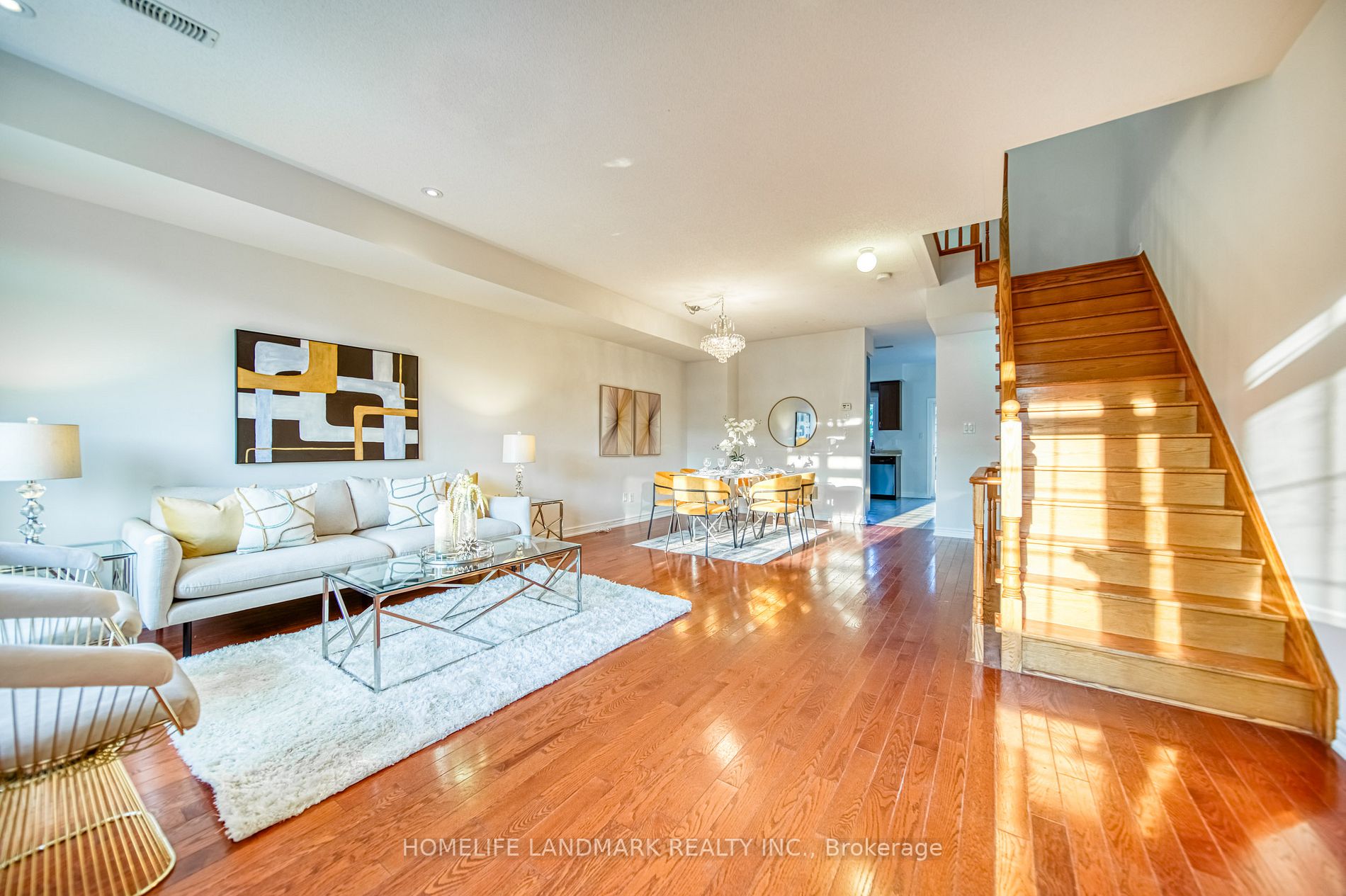 33 Thistlewaite Cres
