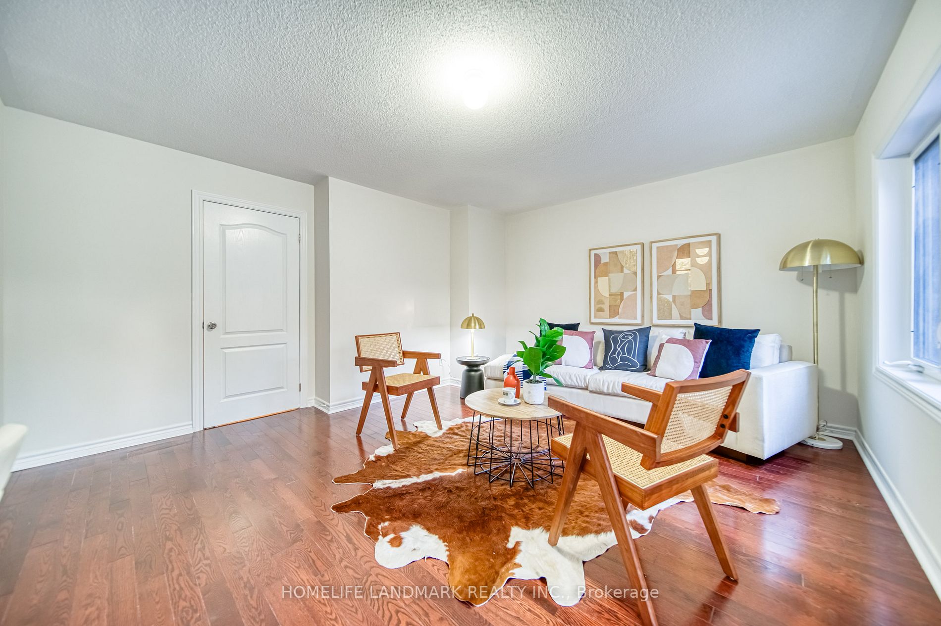 33 Thistlewaite Cres