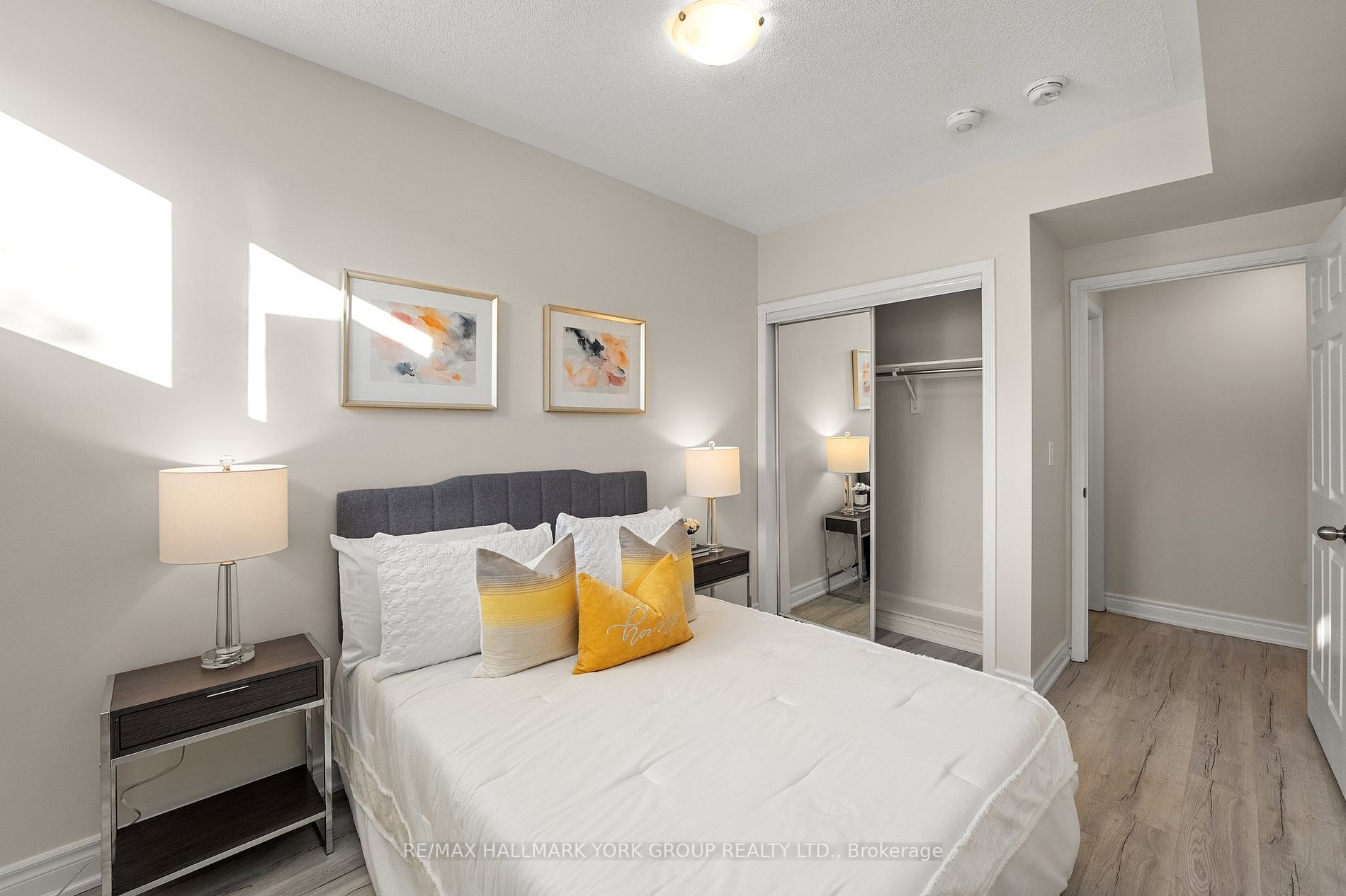 500 Kingbird Grve, #125