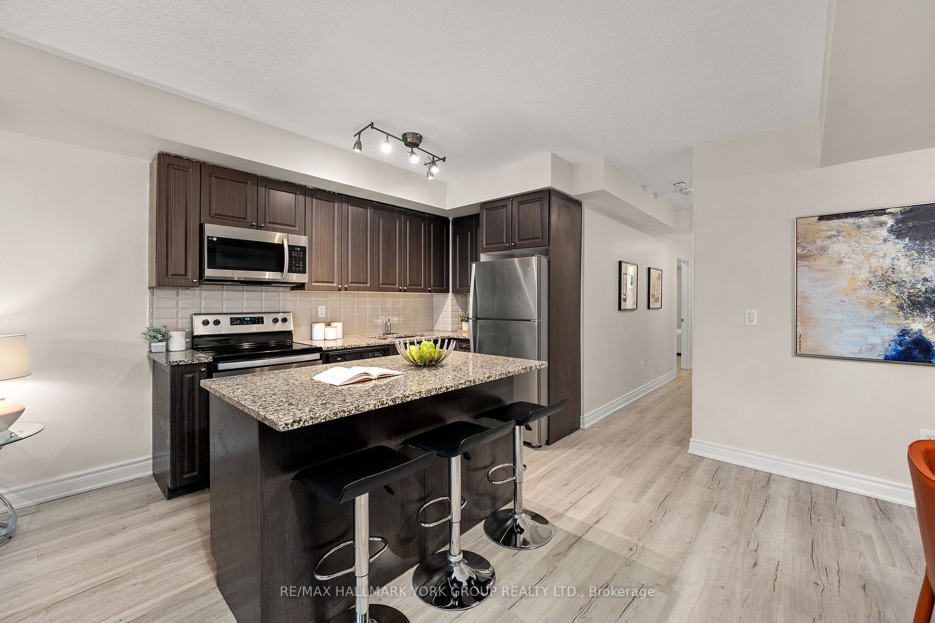 500 Kingbird Grve, #125