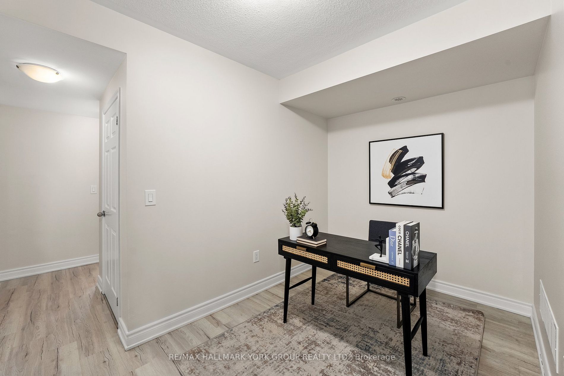 500 Kingbird Grve, #125