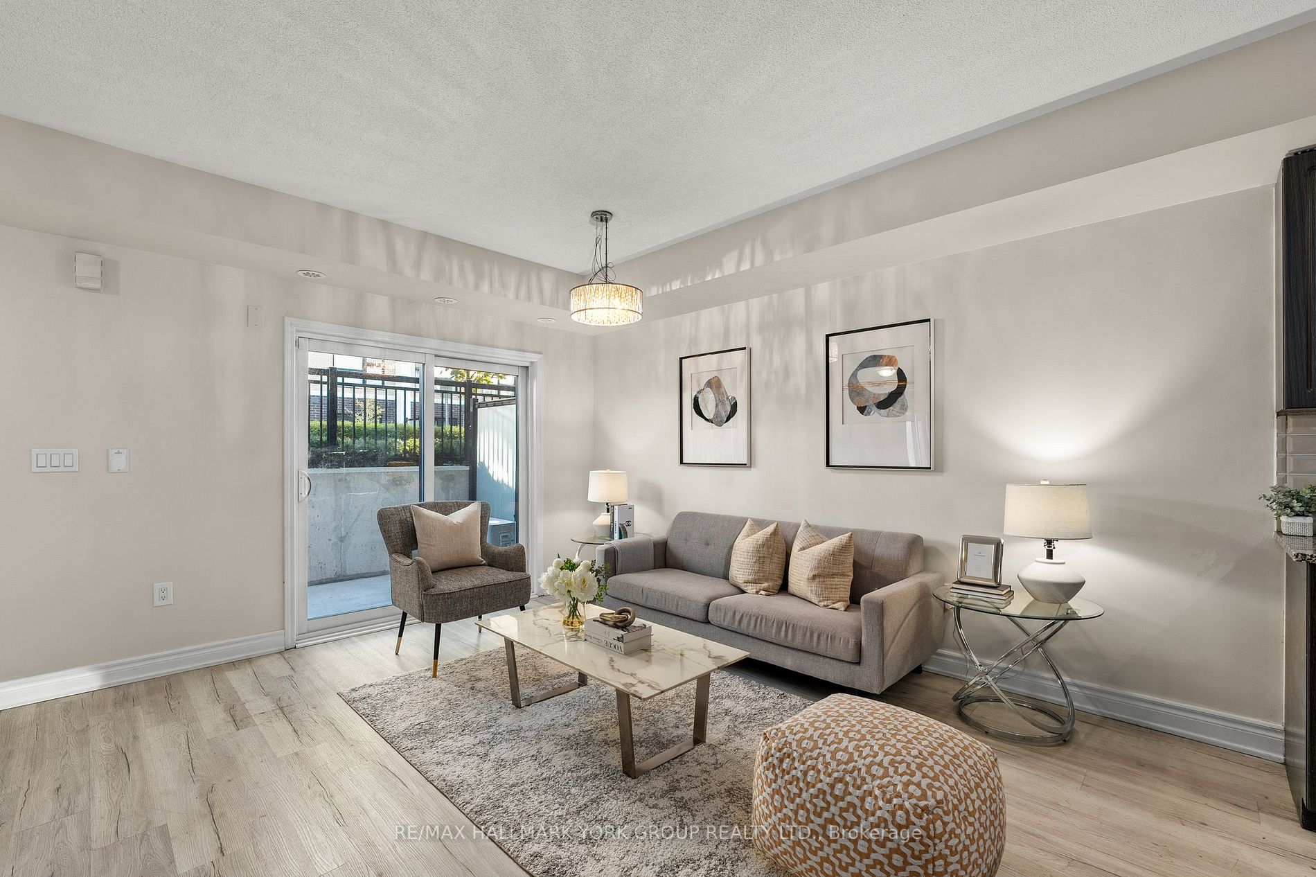 500 Kingbird Grve, #125