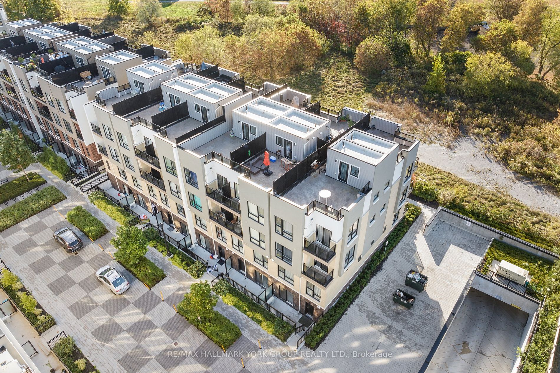 500 Kingbird Grve, #125