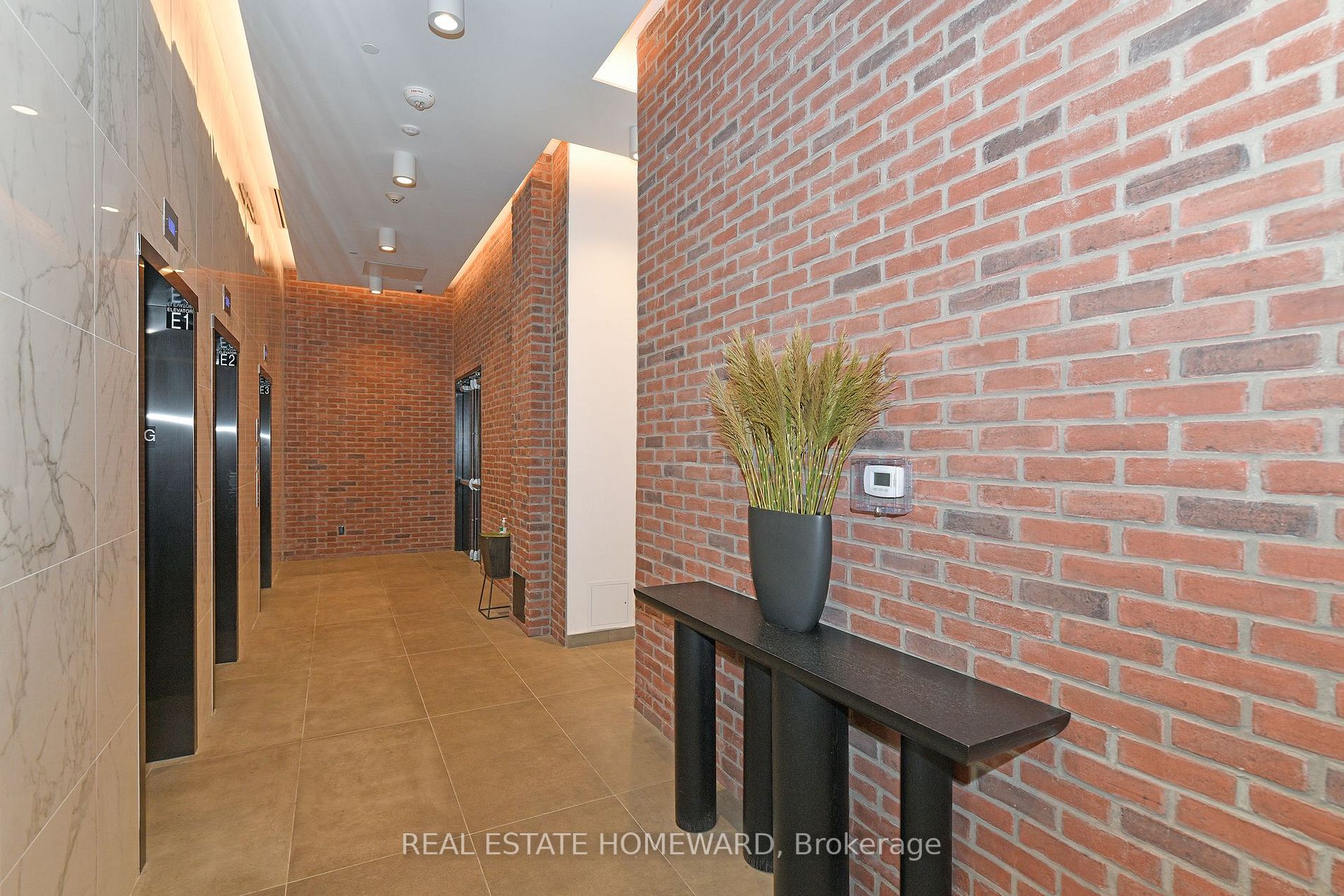 2799 Kingston Rd, #321