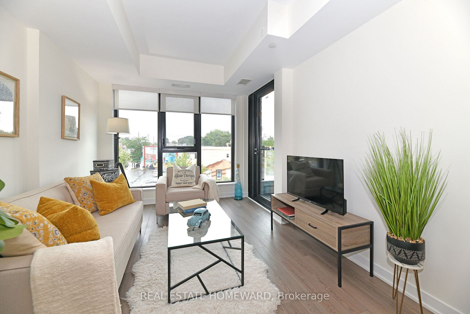 2799 Kingston Rd, #321