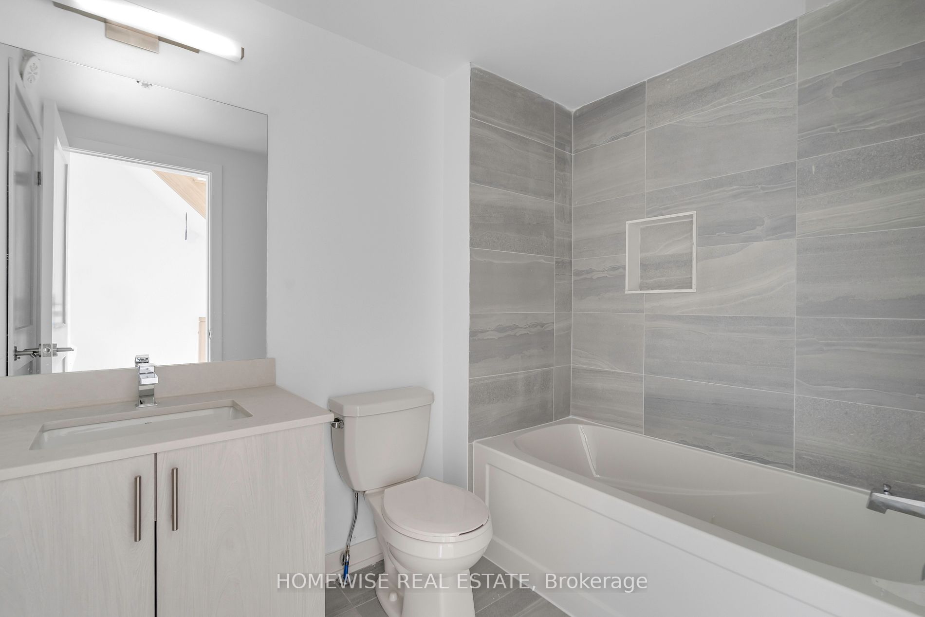 485 Logan Ave, #314
