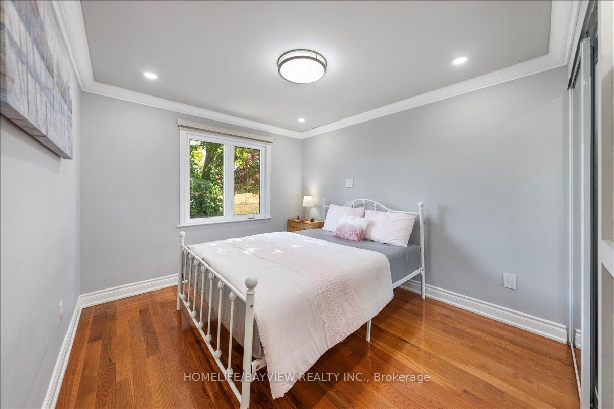 46 Scarfair Pt Way S, #23