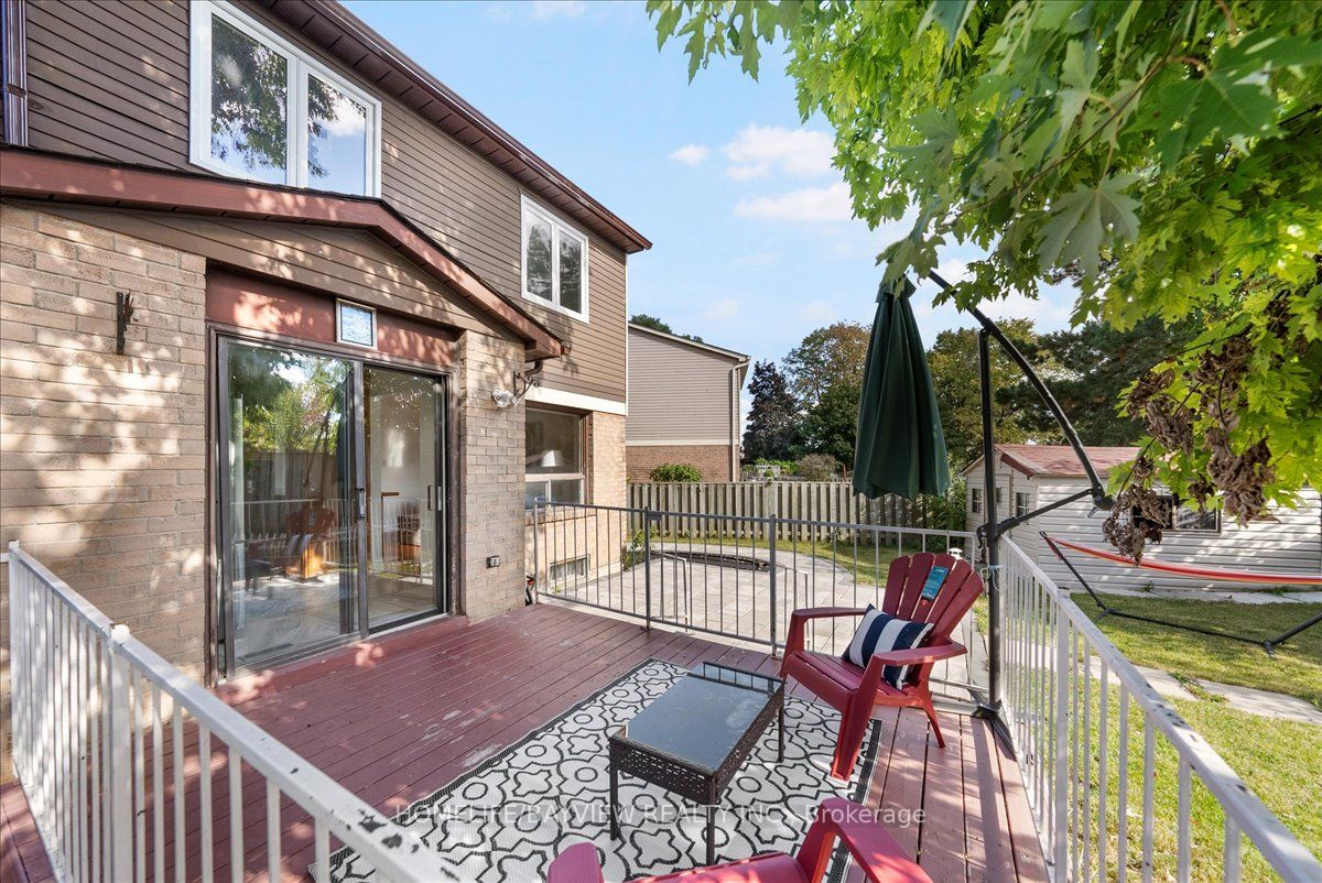 46 Scarfair Pt Way S, #23
