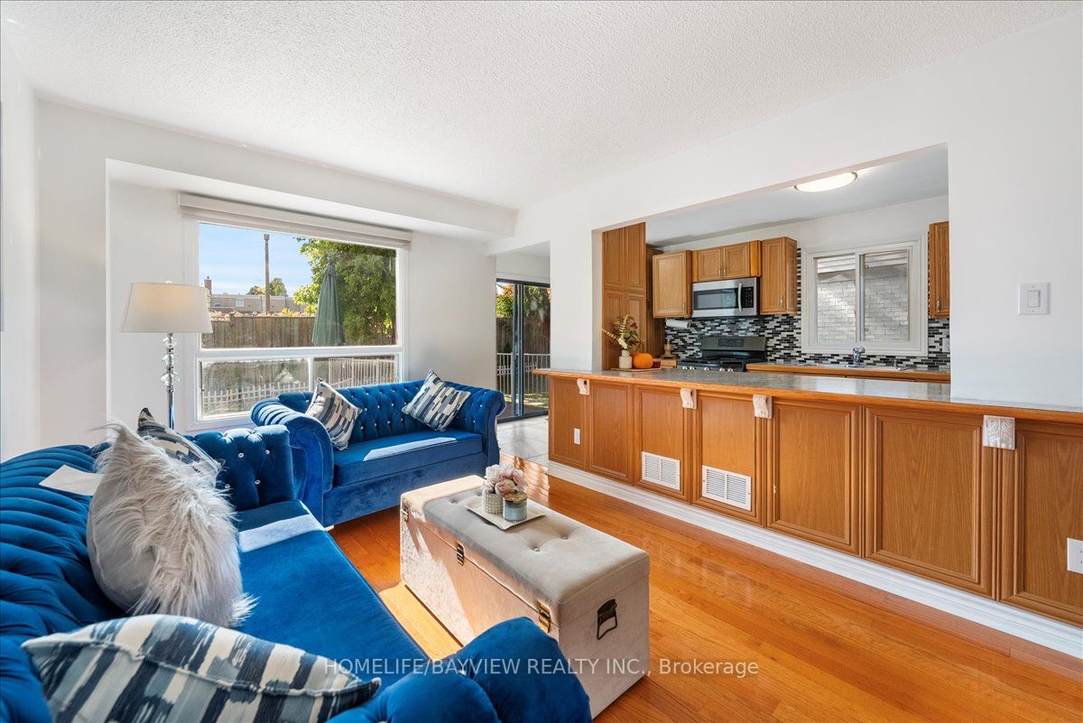 46 Scarfair Pt Way S, #23