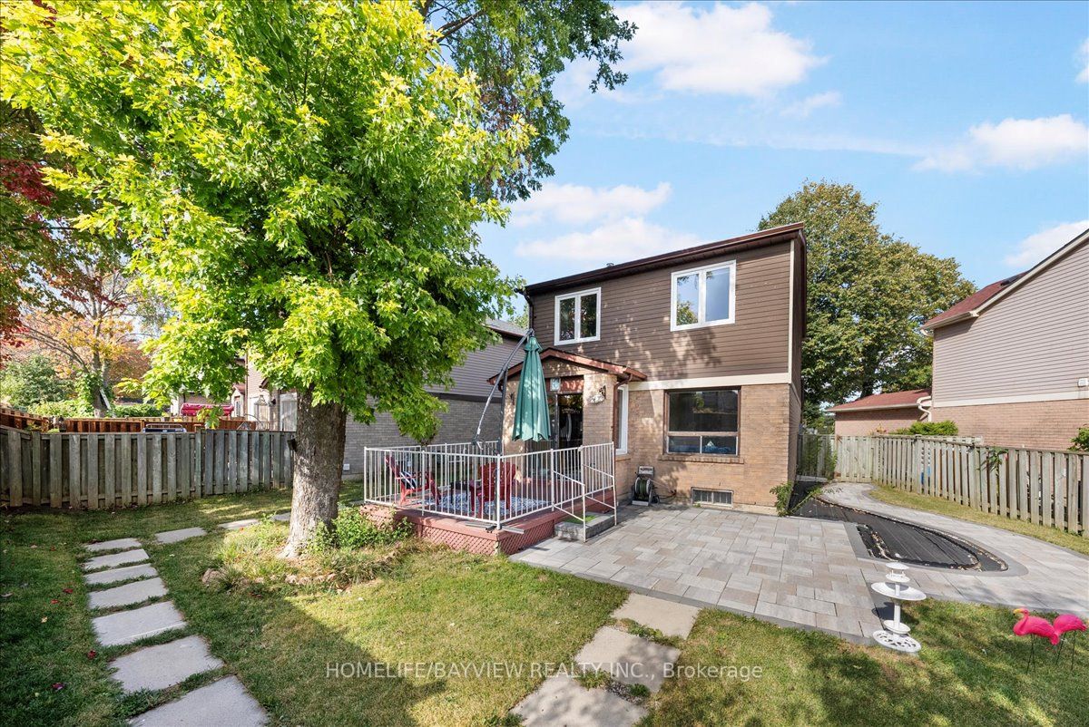 46 Scarfair Pt Way S, #23