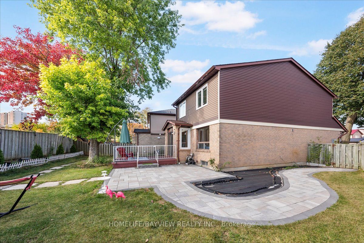46 Scarfair Pt Way S, #23