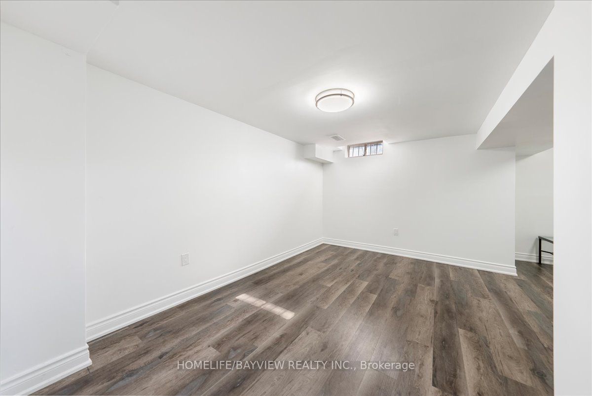 46 Scarfair Pt Way S, #23