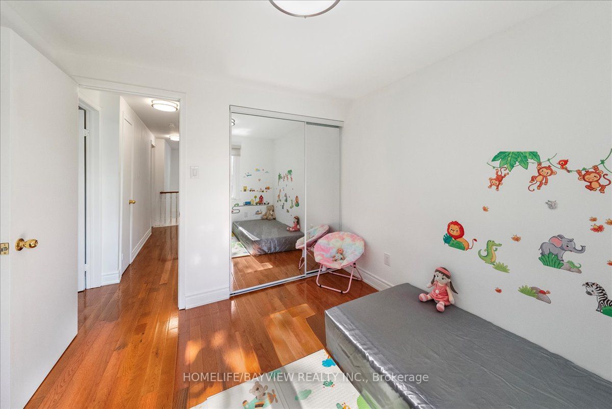 46 Scarfair Pt Way S, #23