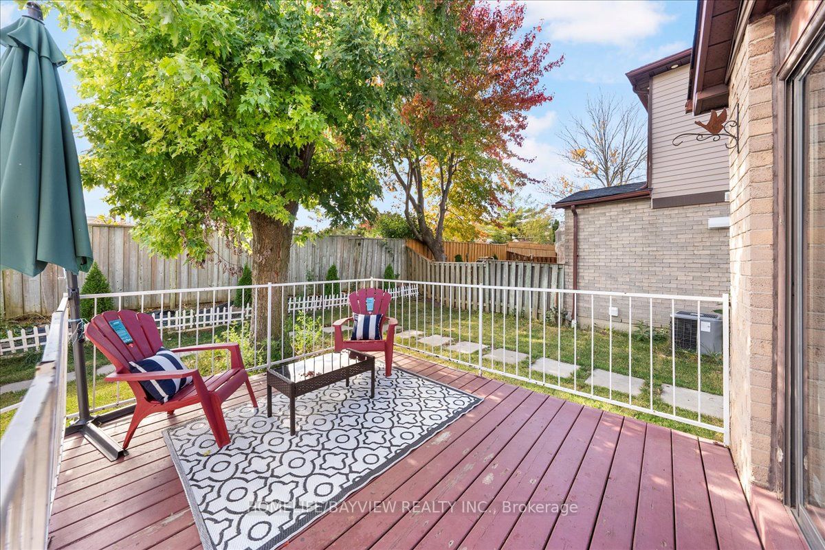 46 Scarfair Pt Way S, #23