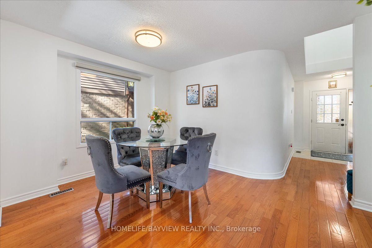46 Scarfair Pt Way S, #23