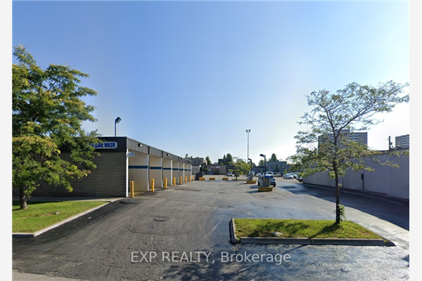 75 Commercial Ave, Ajax