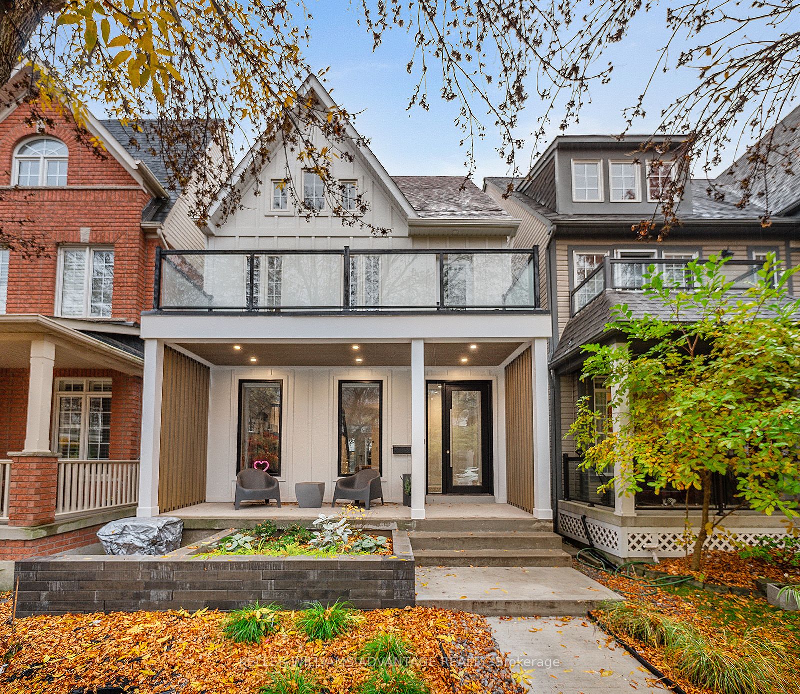40 Sarah Ashbridge Ave, #Main