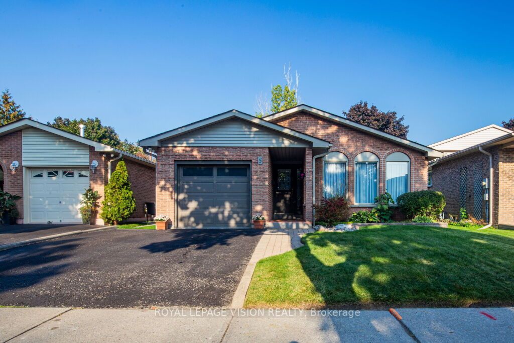 5 Swanston Cres