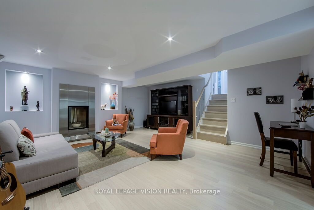 5 Swanston Cres