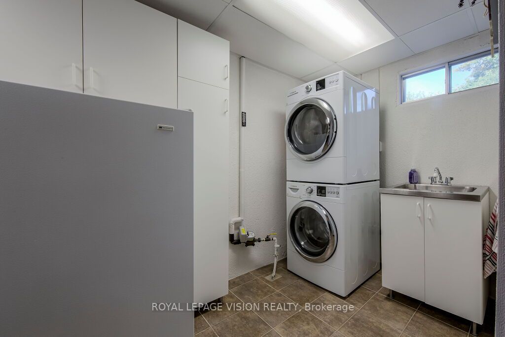 5 Swanston Cres