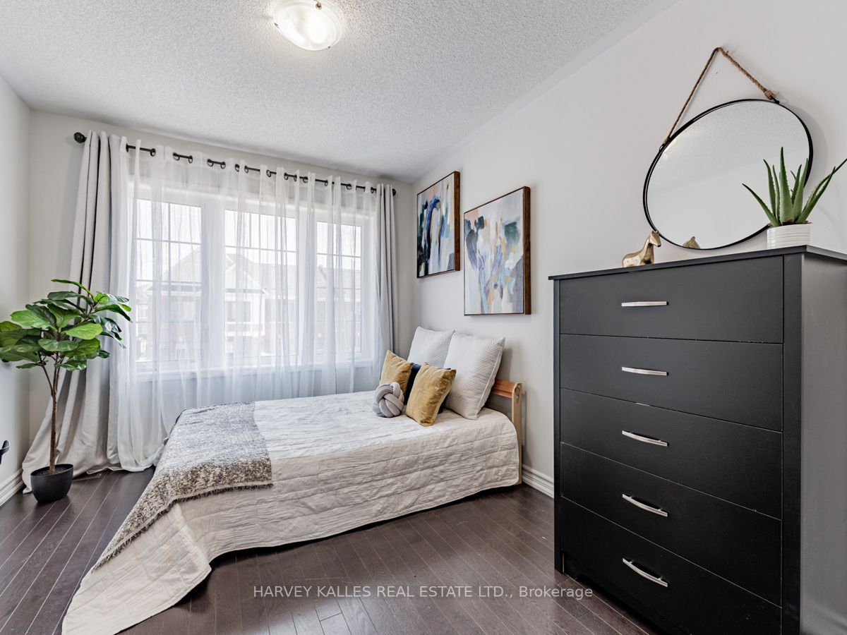 26 Bluegill Cres