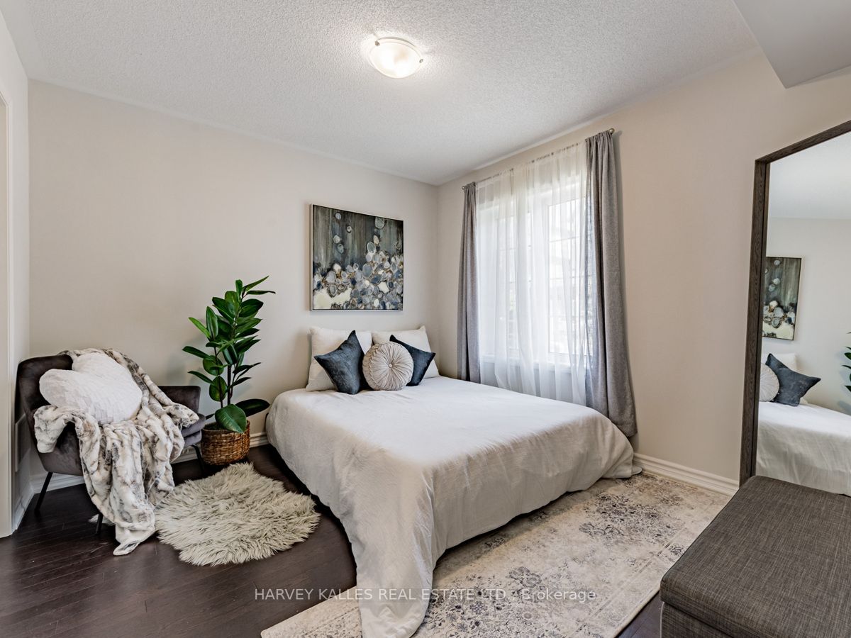 26 Bluegill Cres
