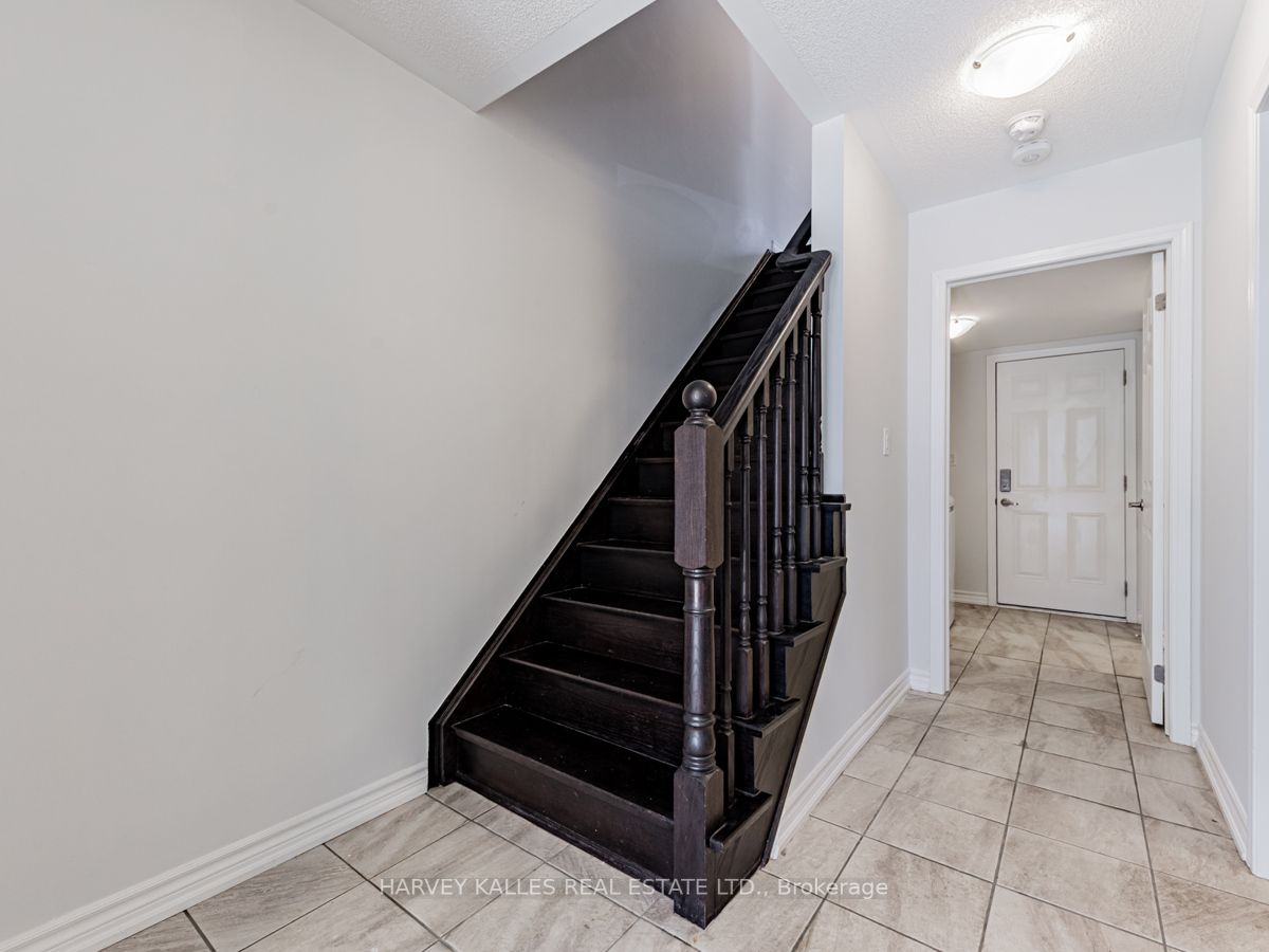 26 Bluegill Cres
