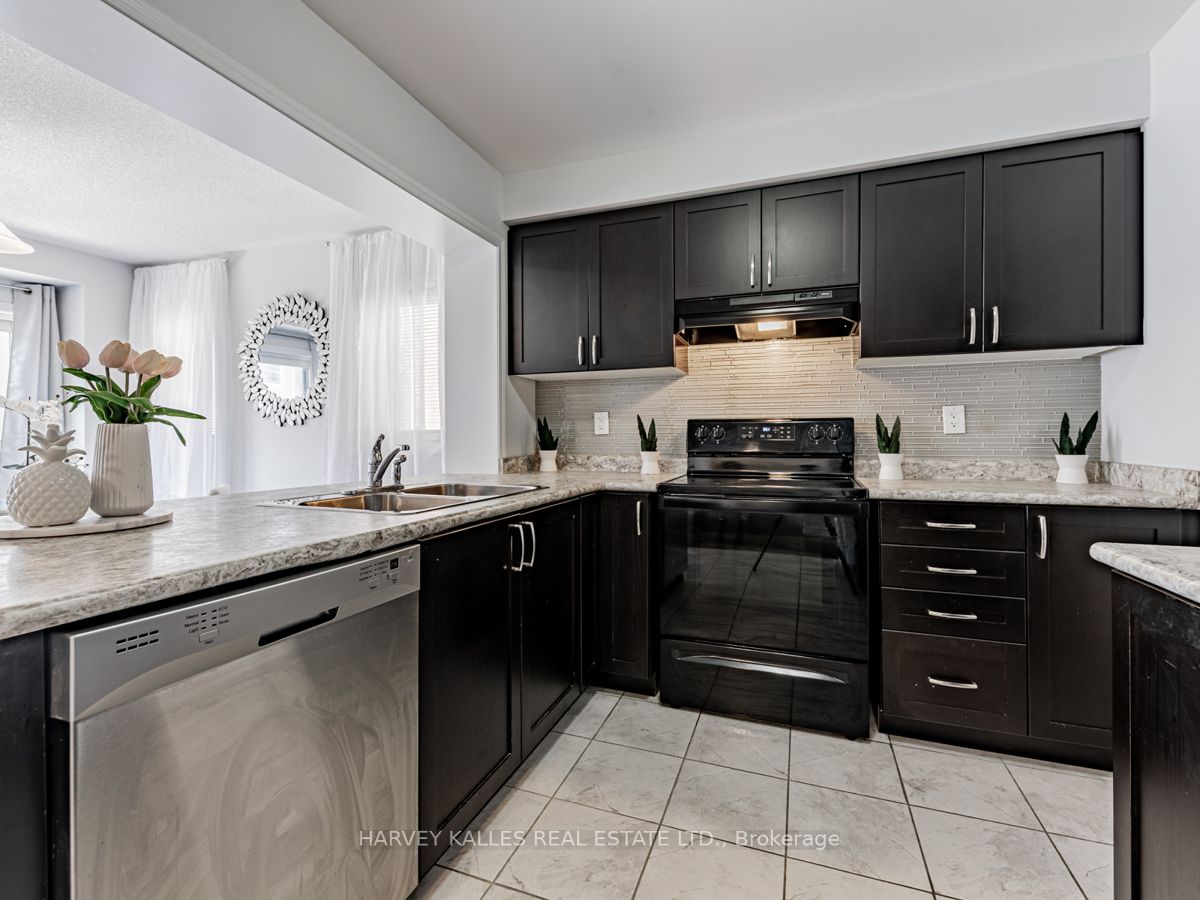 26 Bluegill Cres