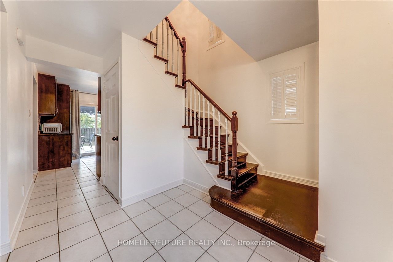 683 Beckworth Sq
