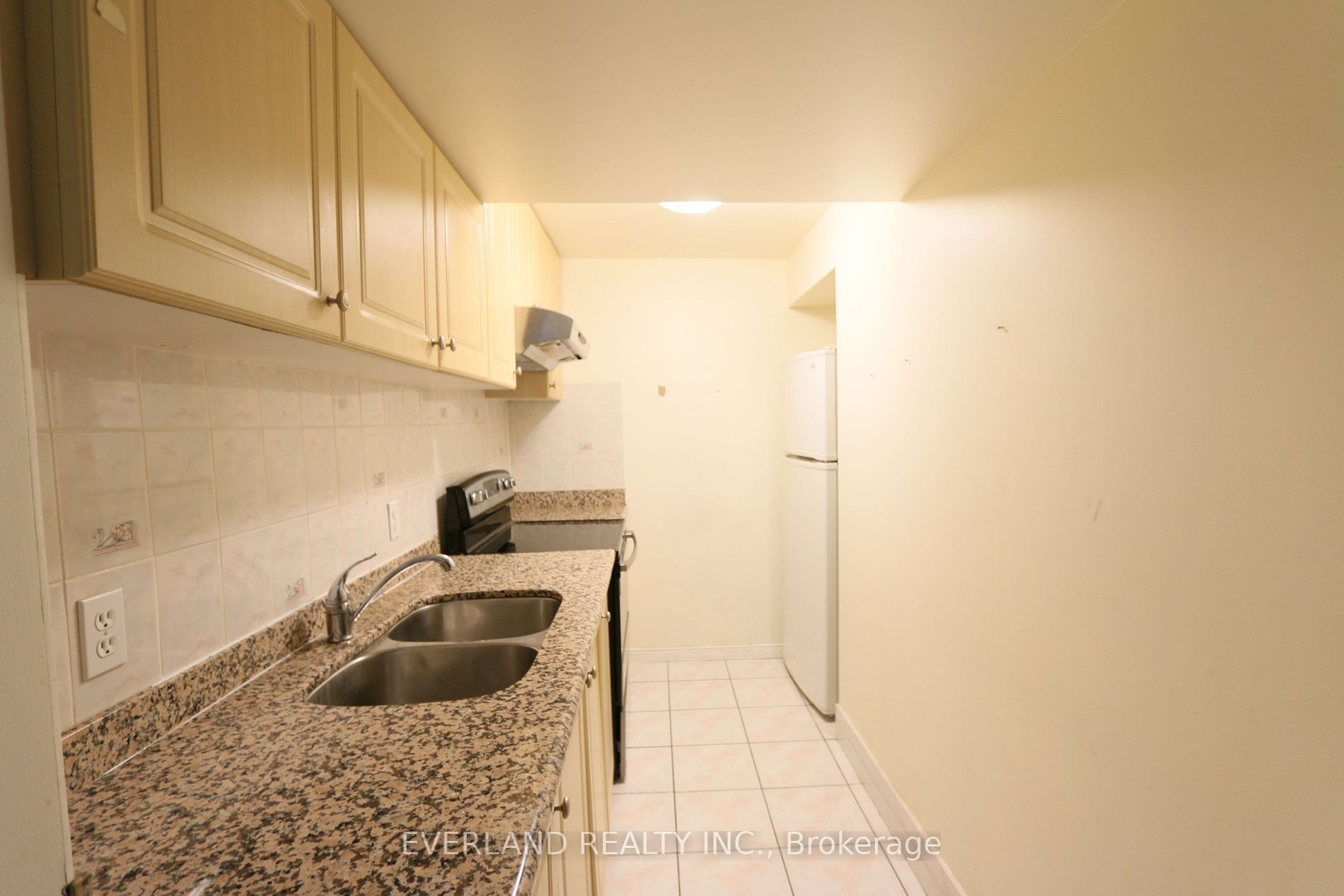 221 Placentia Blvd
