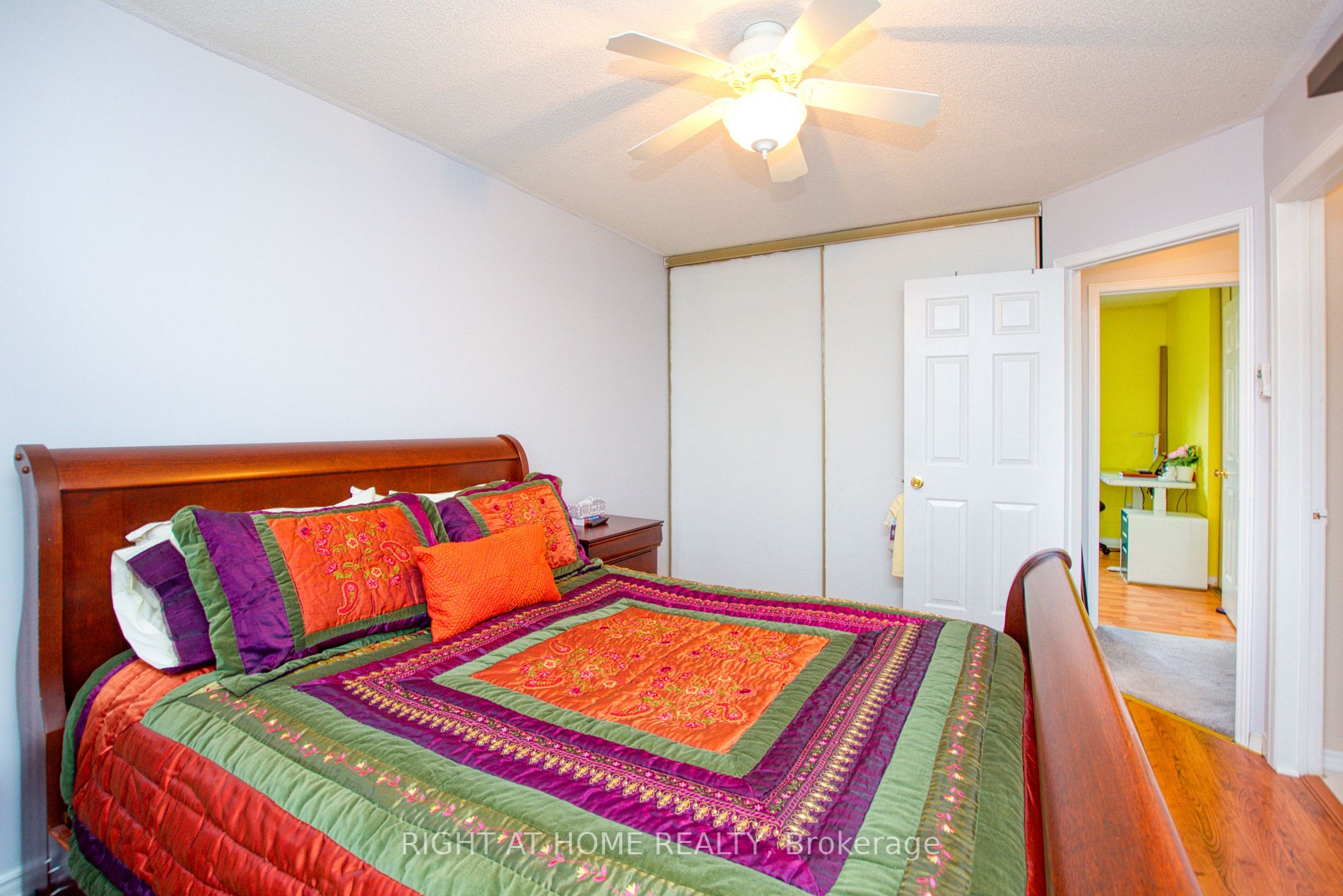 82 Wright Cres