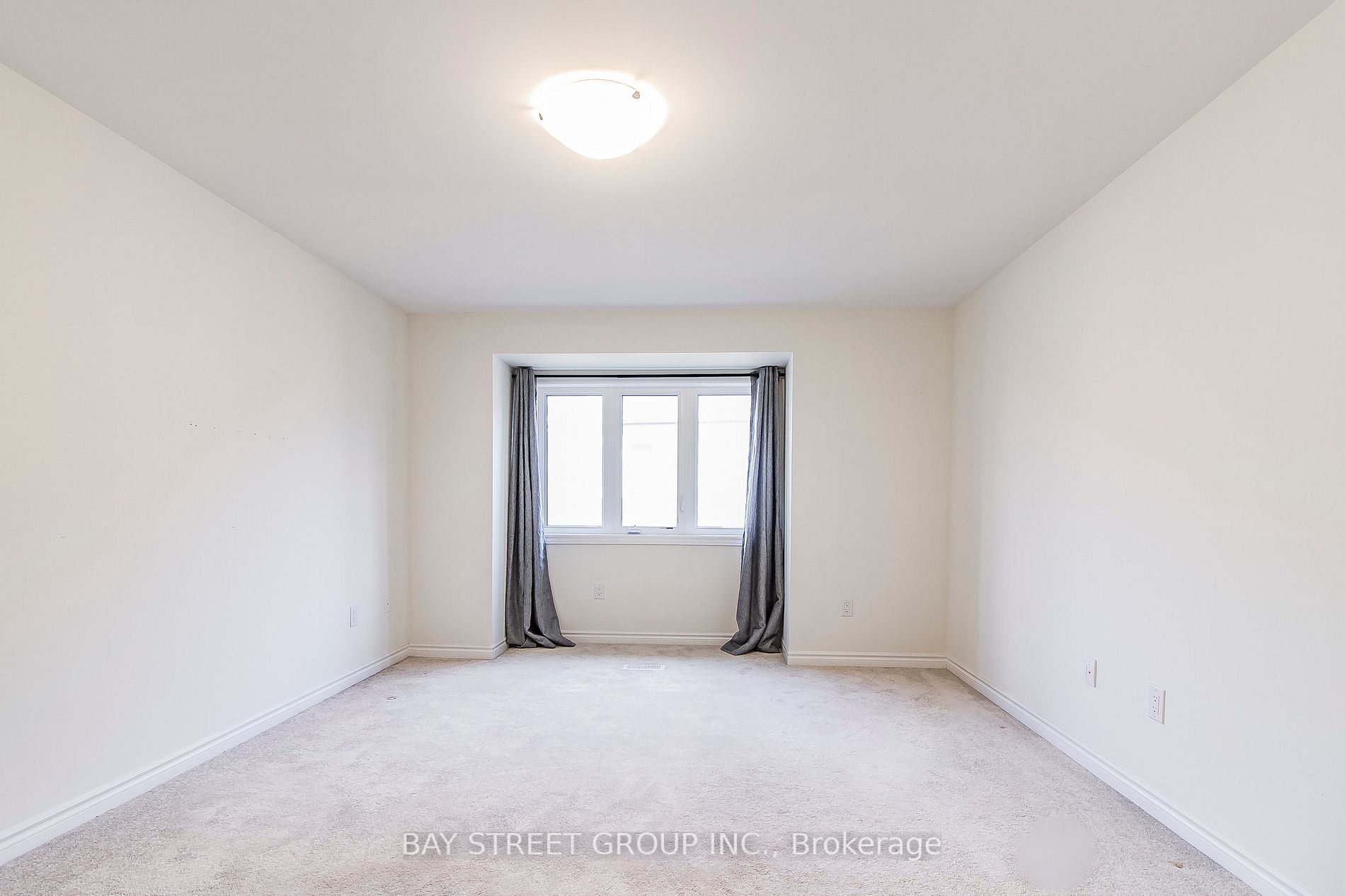 62 Lockyer Drive