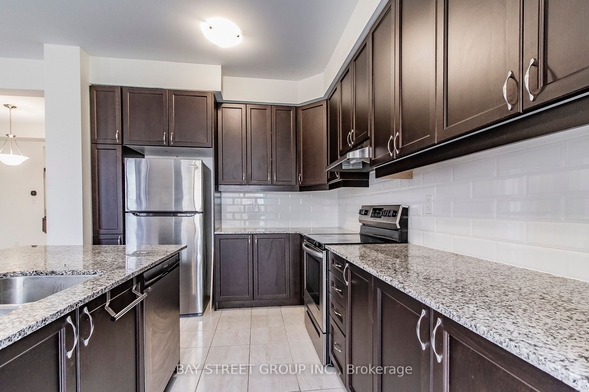 62 Lockyer Drive