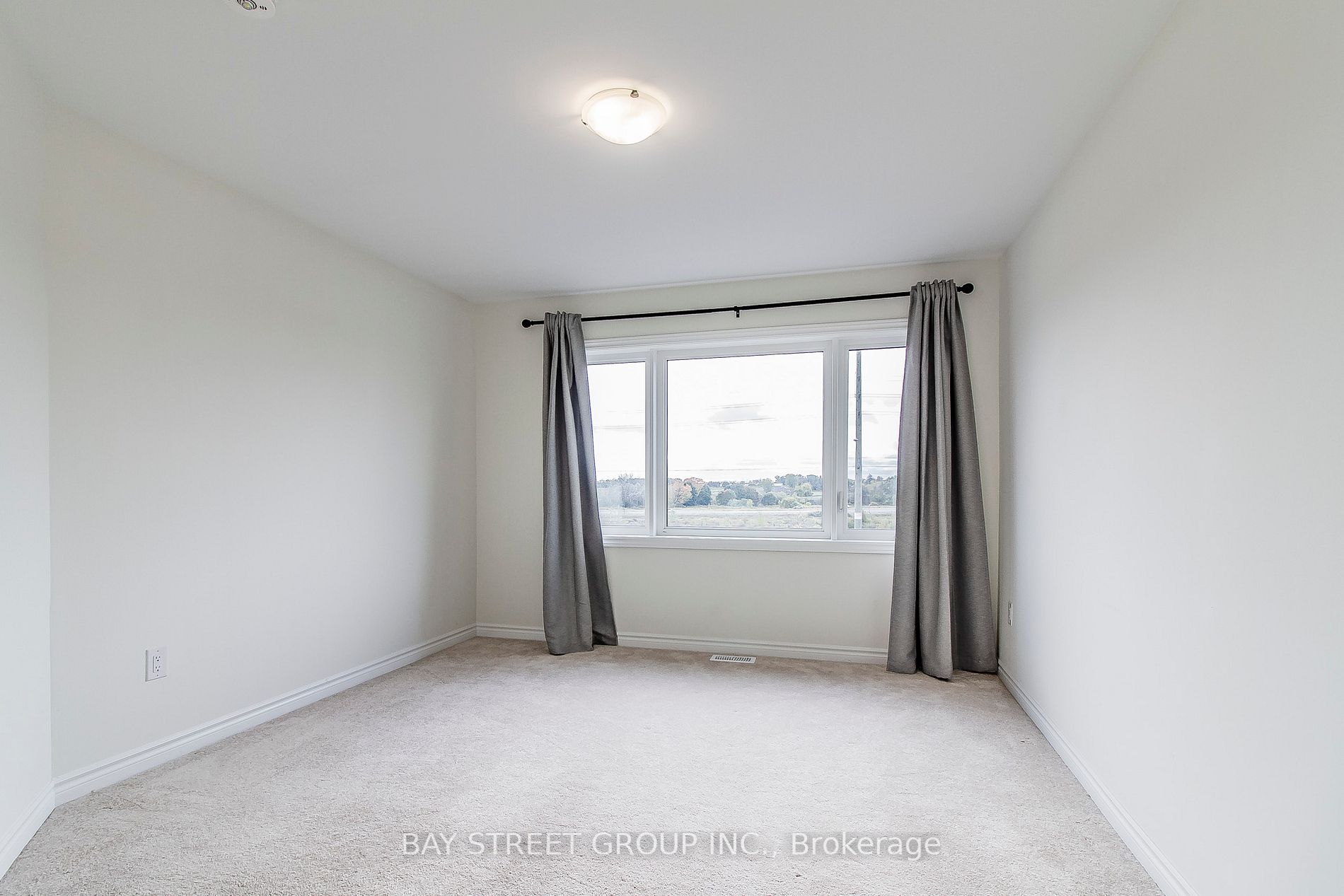 62 Lockyer Drive