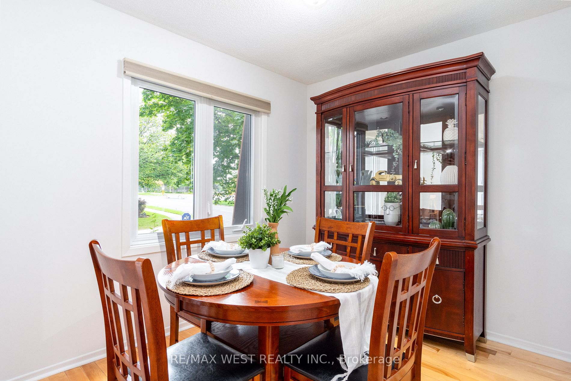 15 Guildwood Pkwy, #16
