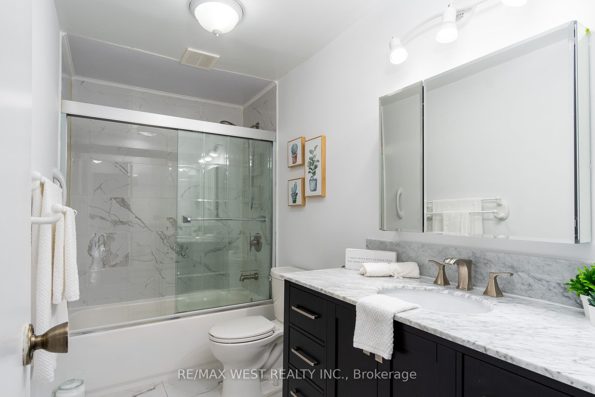 15 Guildwood Pkwy, #16